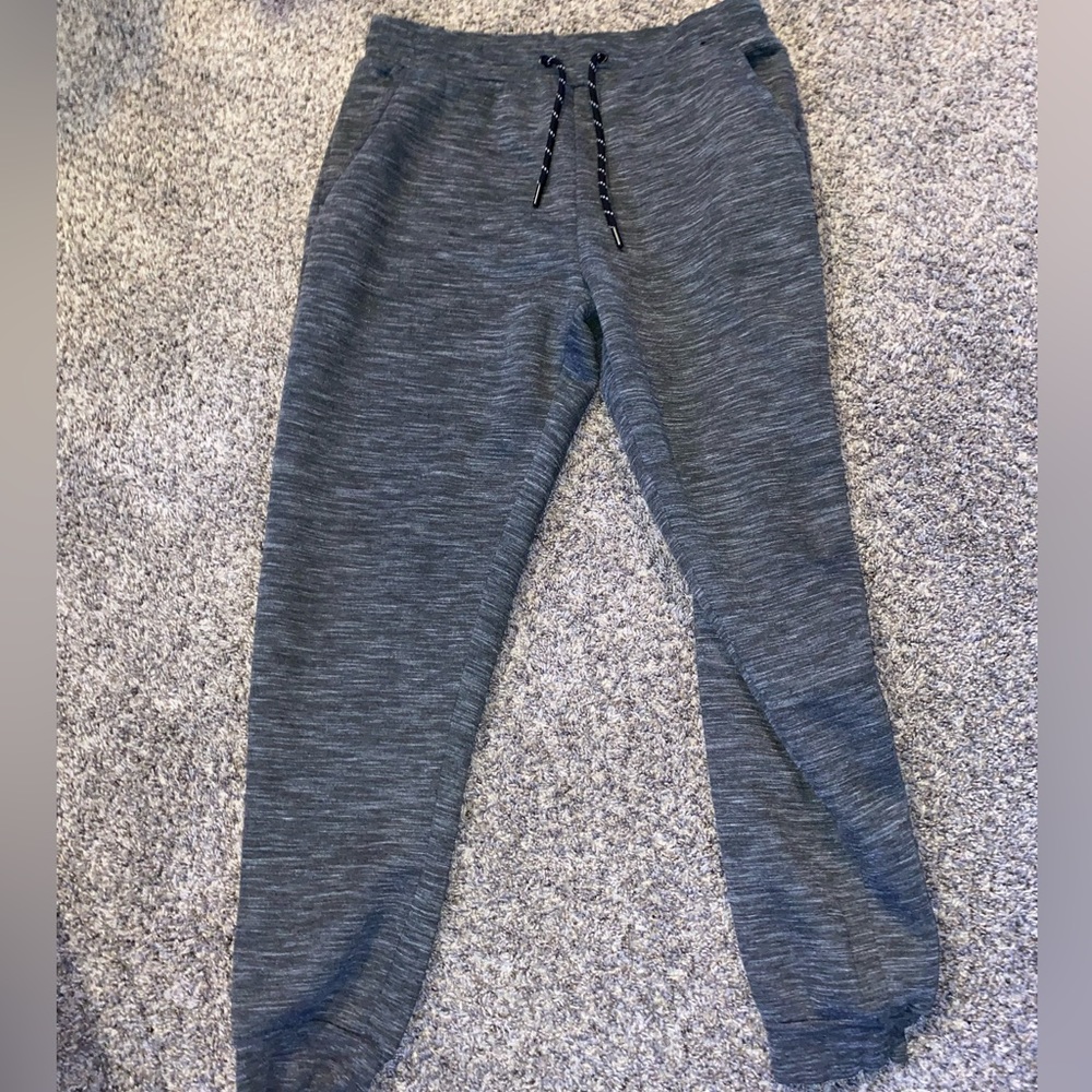 Hollywood Jeanpeople.   Sweat pants.